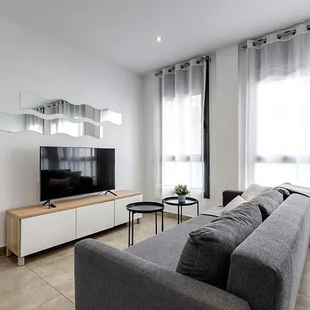 Urban Flats Vallirana