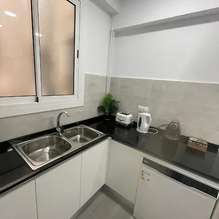 Family-Friendly Home In Central Barcelona 4Bdr Apartment