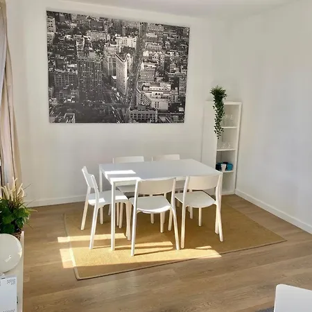 2 Bdr Eixample Apartamento