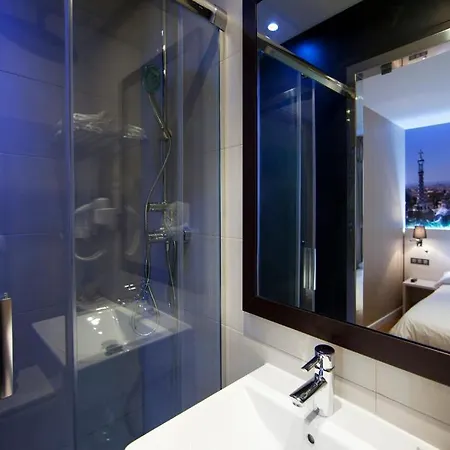 Bcn Ramblas Gasthof 2*