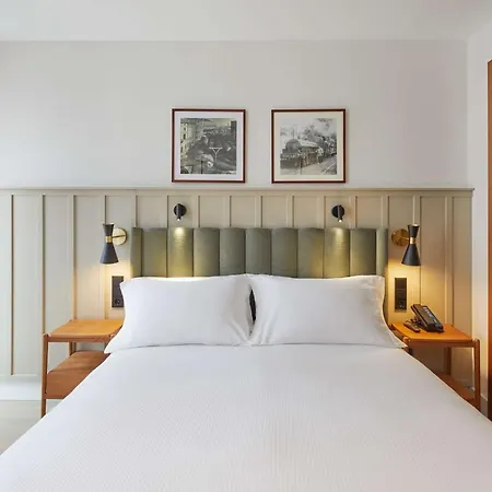 Via Sants Barcelona, Tapestry Collection By Hilton 4*