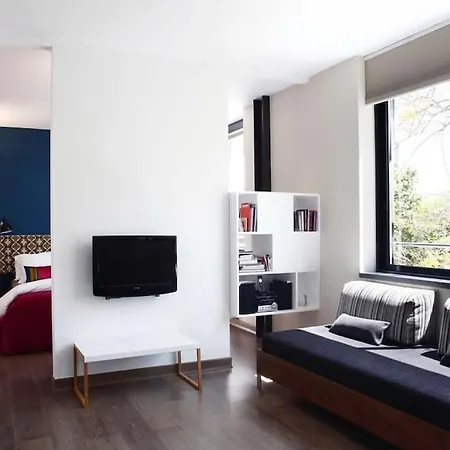 Olimpica Next To & Garden Apartment Barcelona