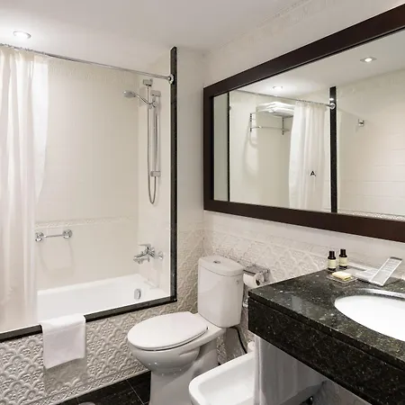 Catalonia Roma 3*
