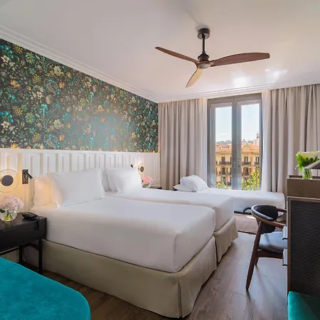 Hotel H10 Casanova