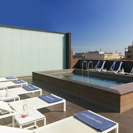 Hotel H10 Casanova