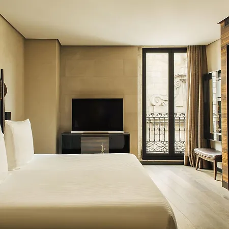 Bagues, A Small Luxury Of The World