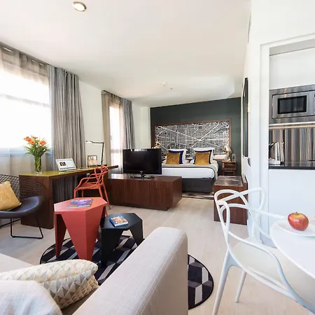 Naitly Poblenou 4* Барселона
