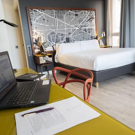 Naitly Poblenou Отель 4*