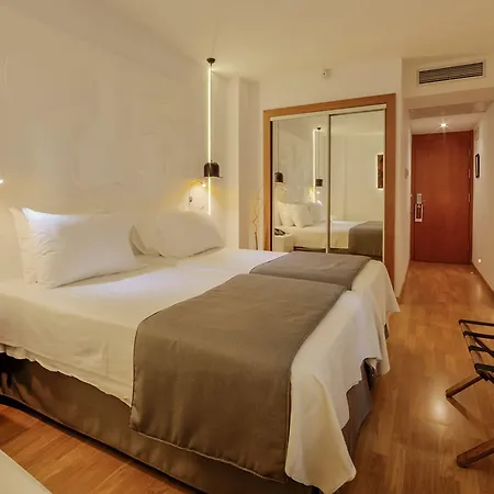Hotell Evenia Rocafort Barcelona