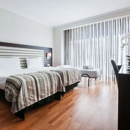 מלון Exe Cristal Palace 4*