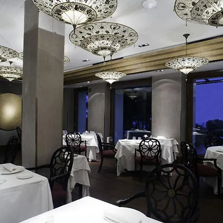 Mett Hotel