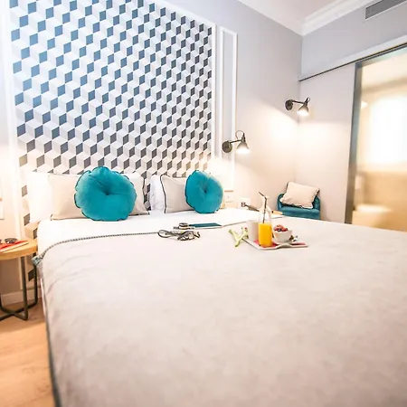 Hotel Mosaic By Ona 3*