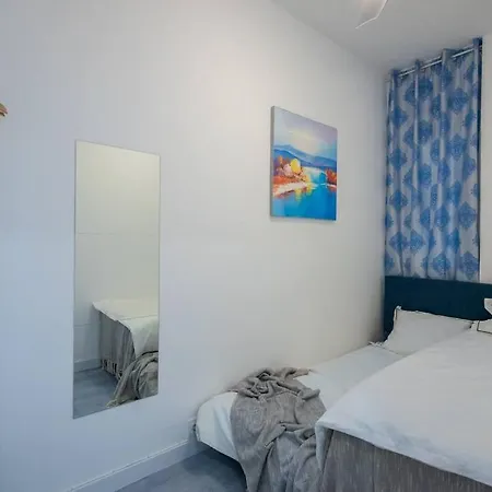 +25y Only, Family Flat Near The Appartement