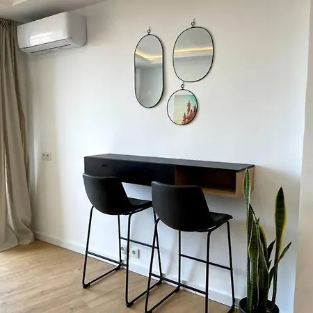 +25y Only, Family Flat Near The Appartement *