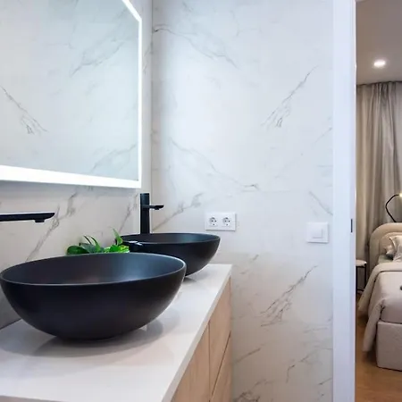 +25y Only, Family Flat Near The Appartement Barcelone