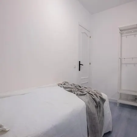 Appartement +25y Only, Family Flat Near The