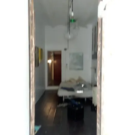 Estudio Y Plantas :) Lägenhet Barcelona