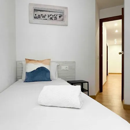 Appartamento Hostourist Fira Plaza Espana 3