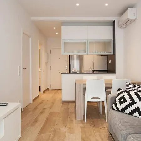 Diagonal/paseo De Gracia 4 Pax Барселона