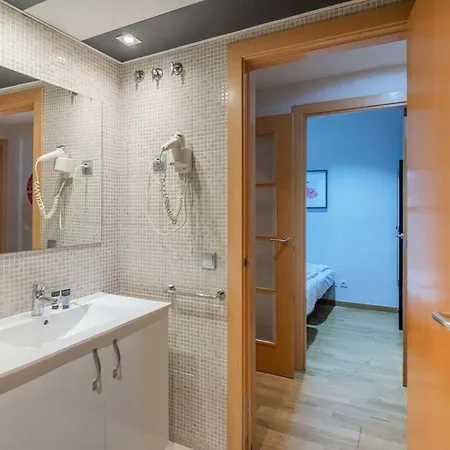 Appartamento 2 Bedroom With Balcony In Eixample 1-1 *