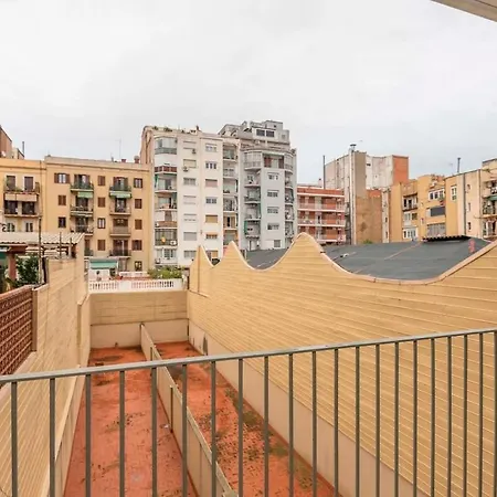 2 Bedroom With Balcony In Eixample 1-1