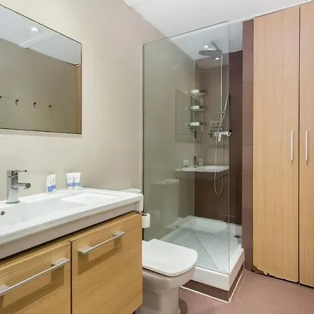 Bright And Modern 4bedroom With Terrace In Ramblas P2 Апартаменты *