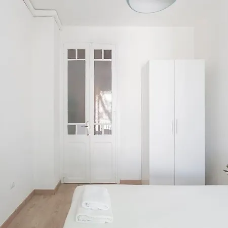 דירה Poblenou Only For Families 3bd Next To The Beach! ברצלונה