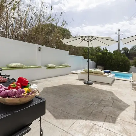 Holiday home Casa Canyet Con Piscina A Un Paso De Barcelona Y La Playa