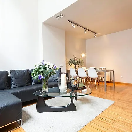 My Space Emirates - Charming Duplex In Ideal For Families Or Friends * ברצלונה