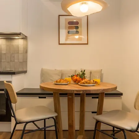 Comfy Cathedral Apartment *