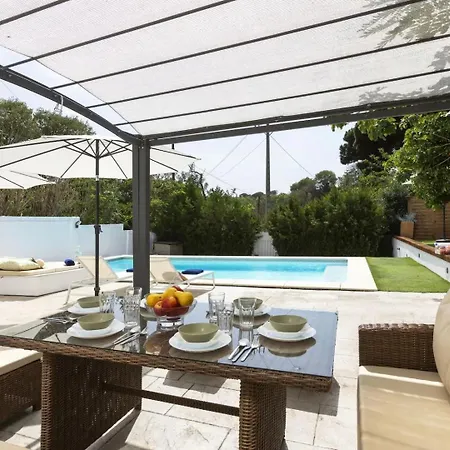 Casa Canyet Con Piscina A Un Paso De Barcelona Y La Playa *