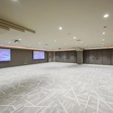 Intercontinental By Ihg