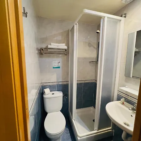 Gasthuis Ciudad Condal - Paseo De Gracia 3*