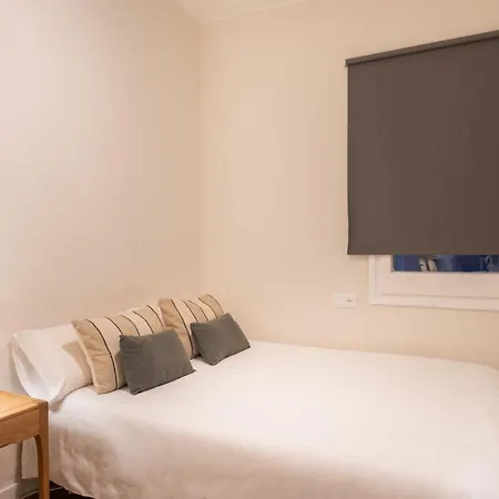Comfortable 3 Bed Next To The Sagrada Familia Apartament *