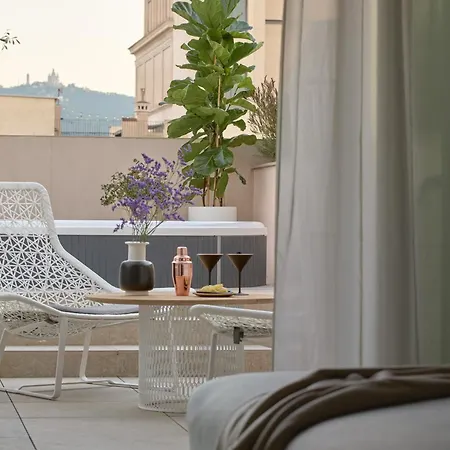 Me Hotel 5*