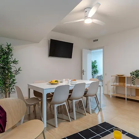 Ab Besos River Apartament