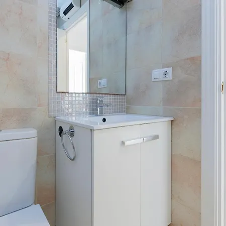 Apartment Aparteasy - Private Terrace, 3-bedroom *