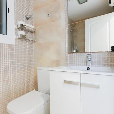 Apartment Aparteasy - Private Terrace, 3-bedroom