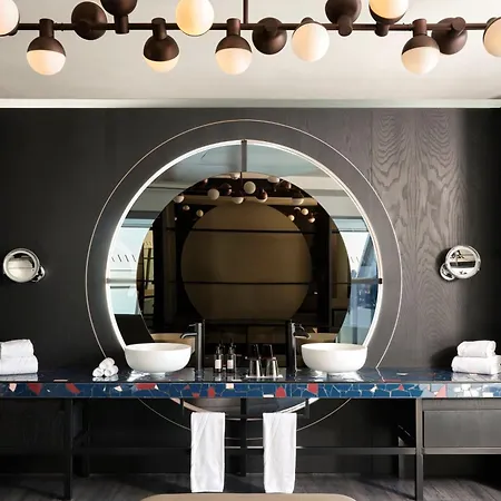 Hotel W 5*