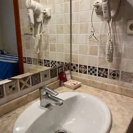 بنسيون كورال 2*