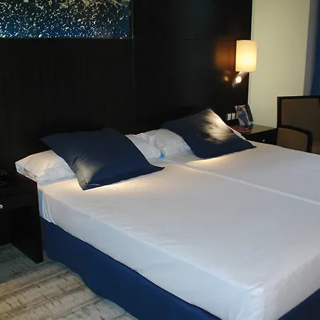 Отель Vincci Maritimo 4*