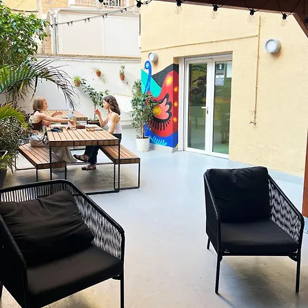 Sant Jordi Sagrada Familia Hostel Barcelona