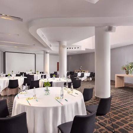 Le Meridien 5*