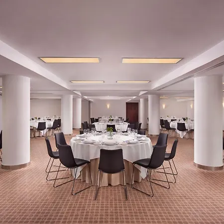 Отель Le Meridien 5*