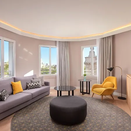 Le Meridien Отель