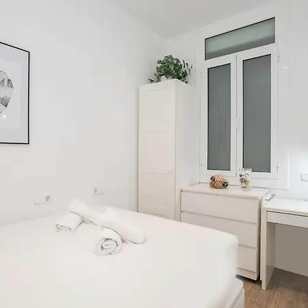 Paseo De Gracia Modern 4bd With Terrace 아파트 *