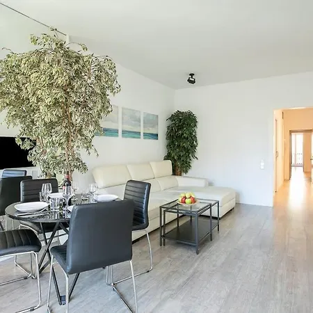 Paseo De Gracia Modern 4bd With Terrace * 바르셀로나