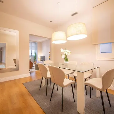 Lägenhet Three Bedroom In Paseo De Gracia