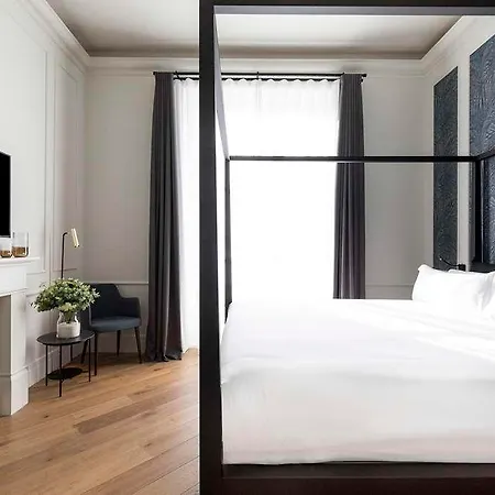 Malda Singular Hotel