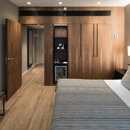 Catalonia Plaza 4*